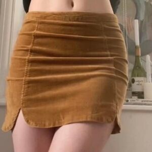 Brandy Melville Women's Size Small Skirt Mini Tan Fall Fitted Sexy